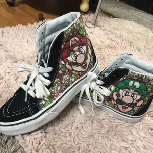 Mario and Luigi vans